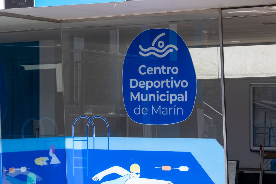 Cartelería para Piscina de Marín - Agarimo Comunicación